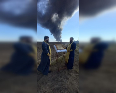 В Ростовской области четвертые сутки тушат загоревшуюся после атаки дронов нефтебазу. Что об этом известно